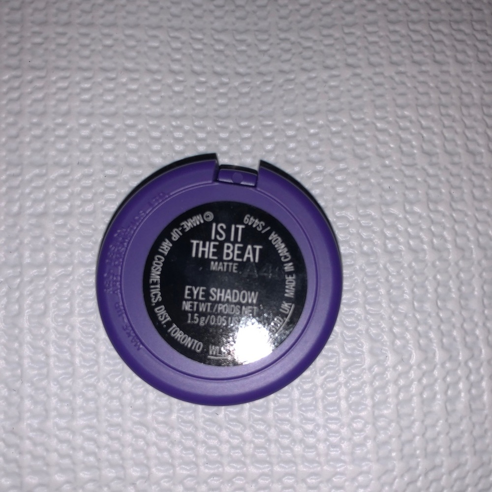 Selena Mac Limited Edition Eye Shadow - Picture 4 of 7